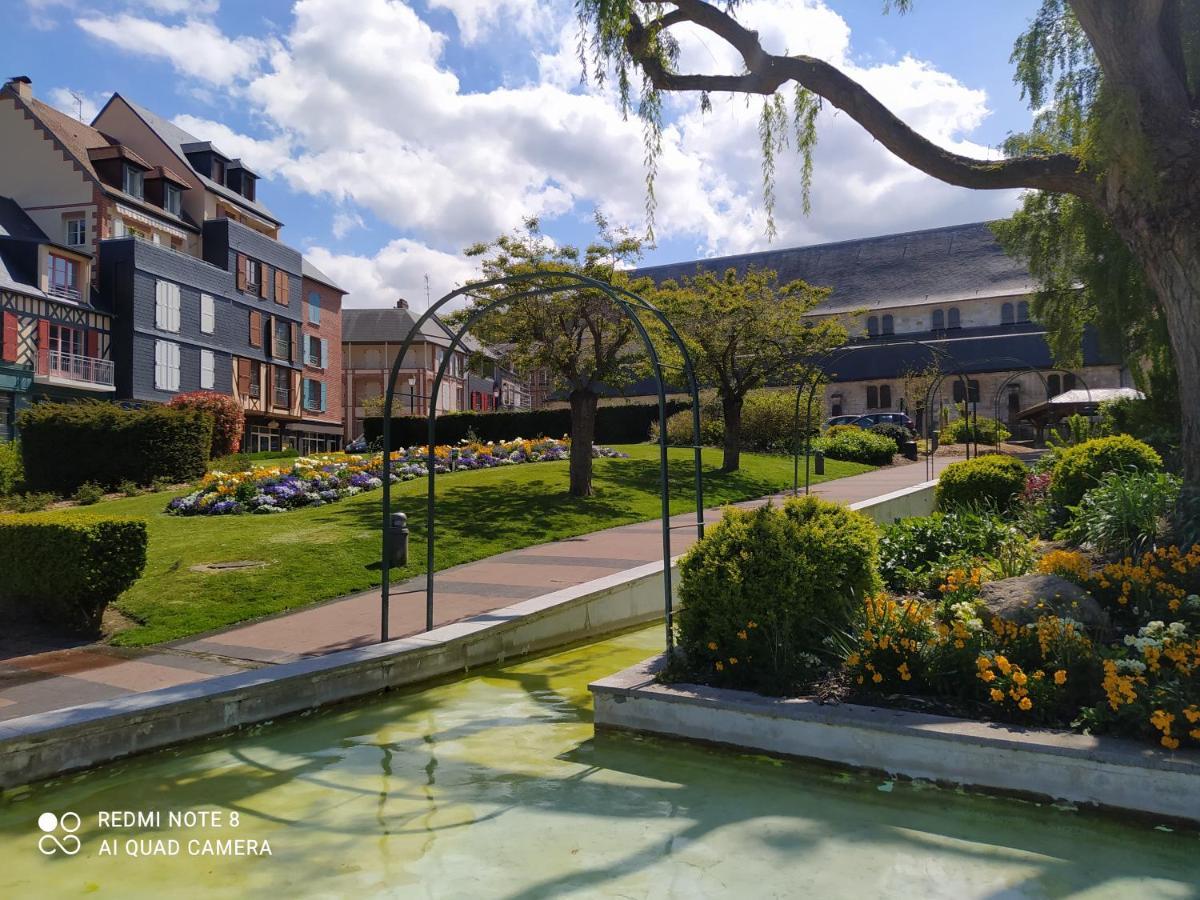 Bel Appartement A Honfleur Kültér fotó