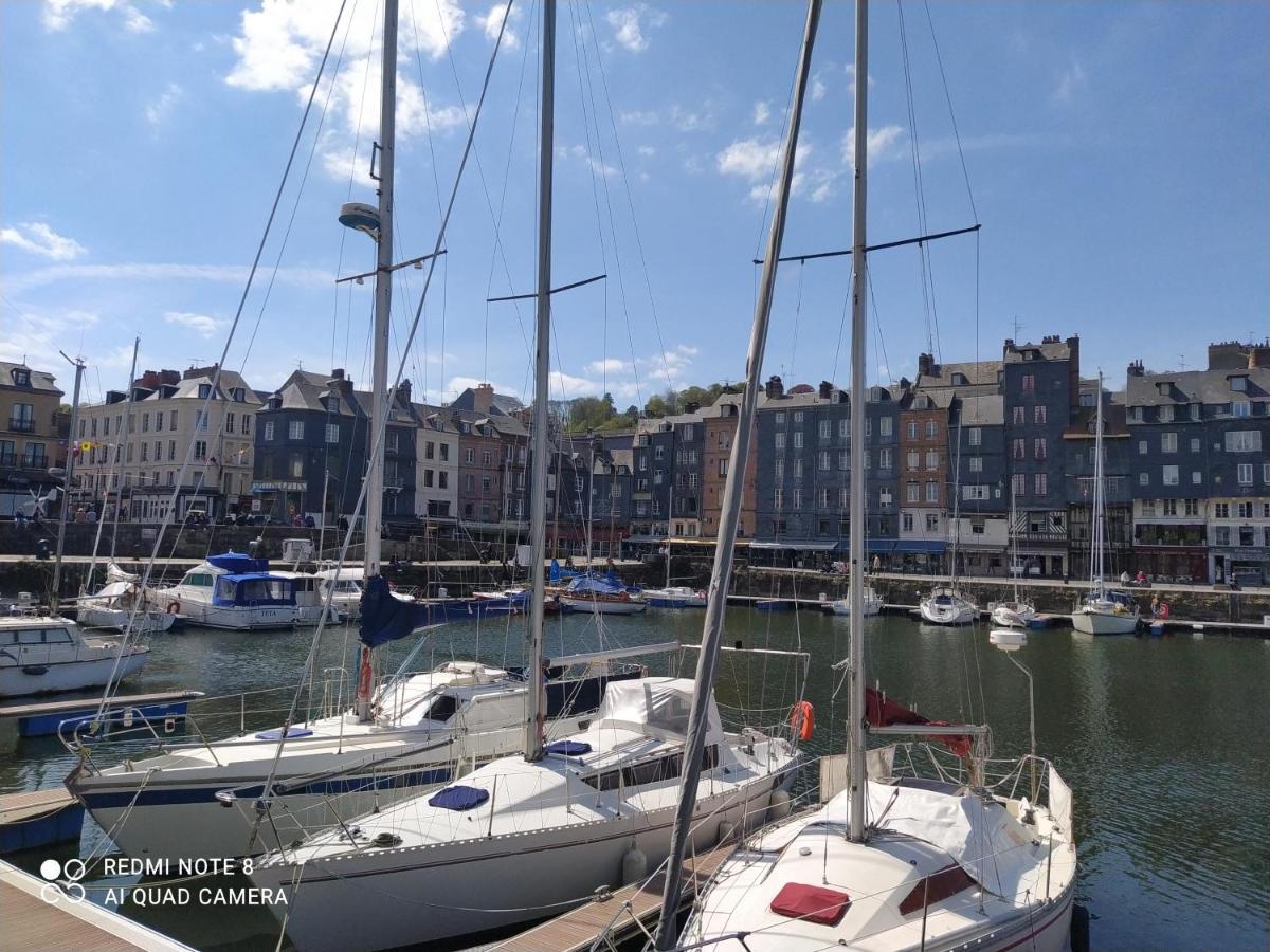 Bel Appartement A Honfleur Kültér fotó